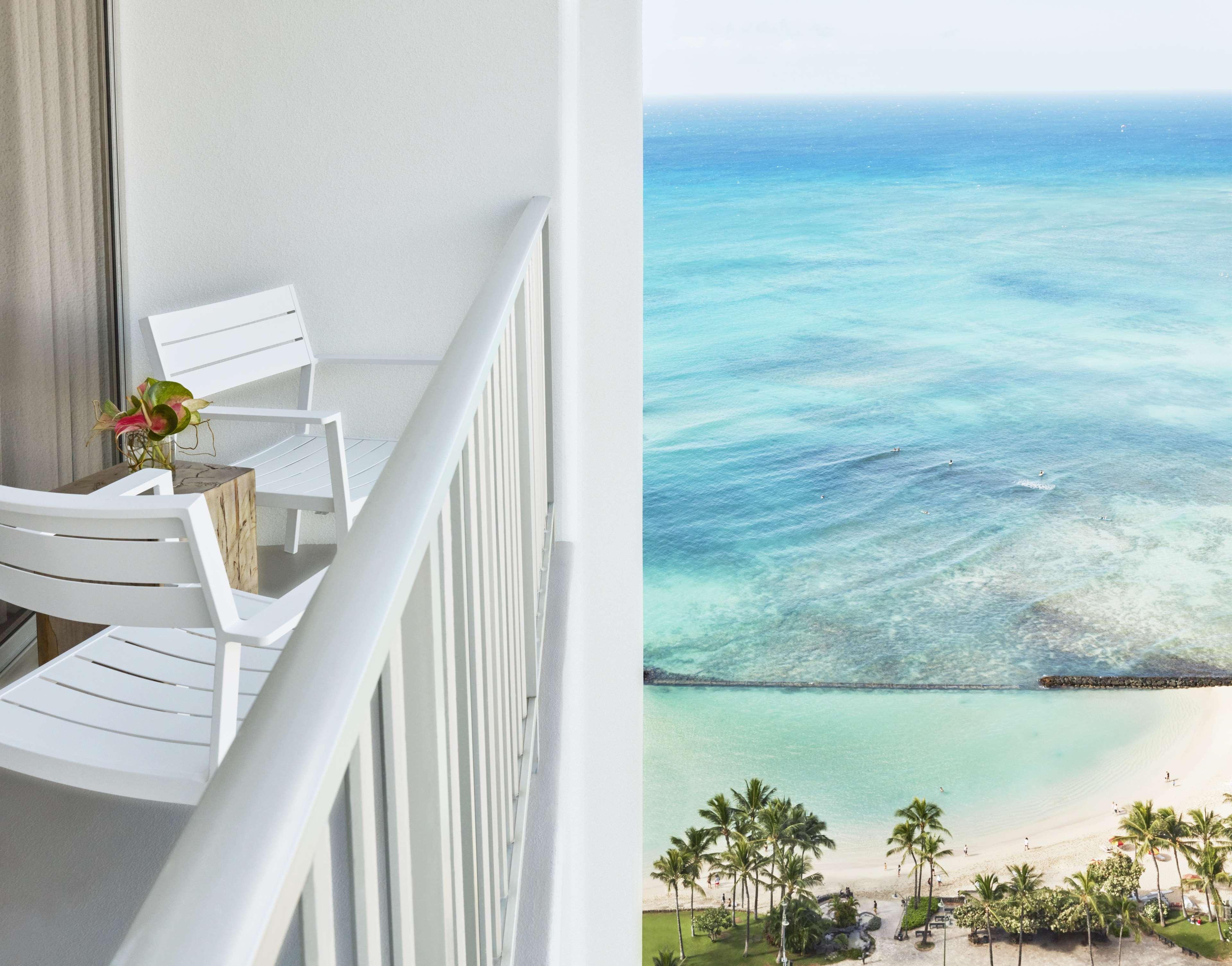 'Alohilani Resort Waikiki Beach Honolulu Exterior photo View from a guest room