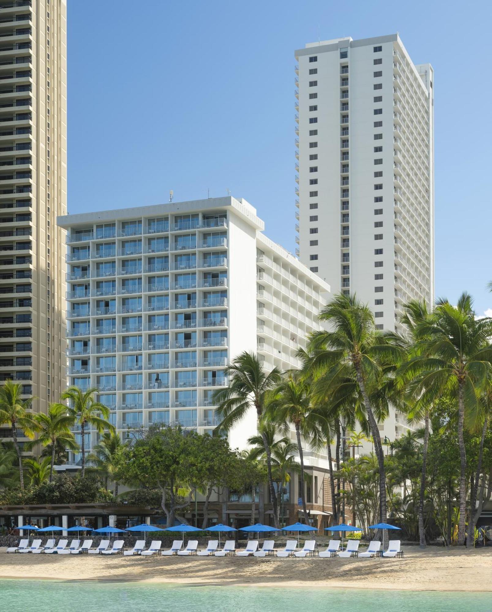 'Alohilani Resort Waikiki Beach Honolulu Exterior photo The Hilton Hawaiian Village