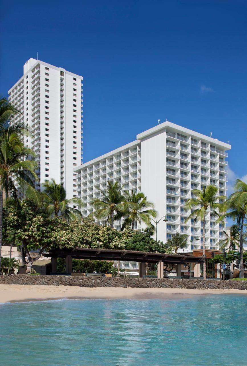 'Alohilani Resort Waikiki Beach Honolulu Exterior photo The Hale Koa Hotel